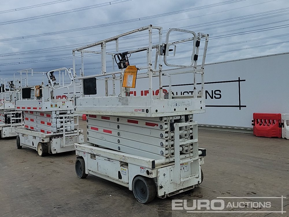 2015 Haulotte Compact 14 - Aerial platform: picture 3 2015 Haulotte Compact 14 - Aerial platform: picture 3