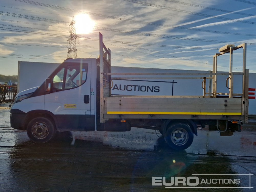 2015 Iveco Daily 35C13 - Flatbed van: picture 2 2015 Iveco Daily 35C13 - Flatbed van: picture 2