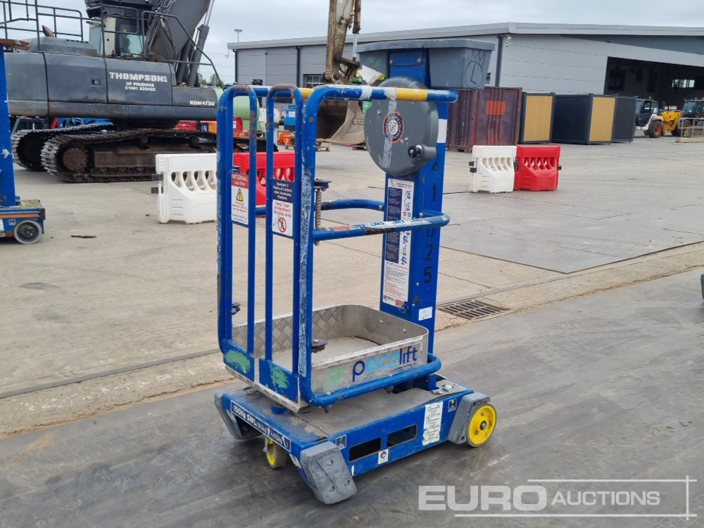 2015 Power Towers Pecolift - Aerial platform: picture 5 2015 Power Towers Pecolift - Aerial platform: picture 5