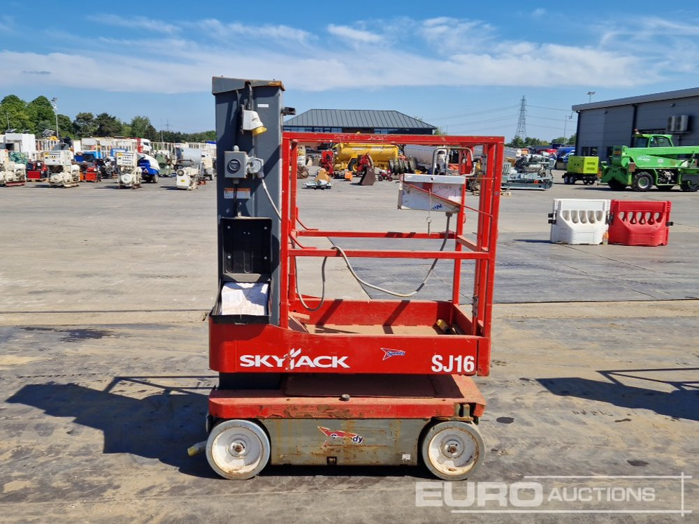 Aerial platform 2015 SkyJack SJ16: picture 6
