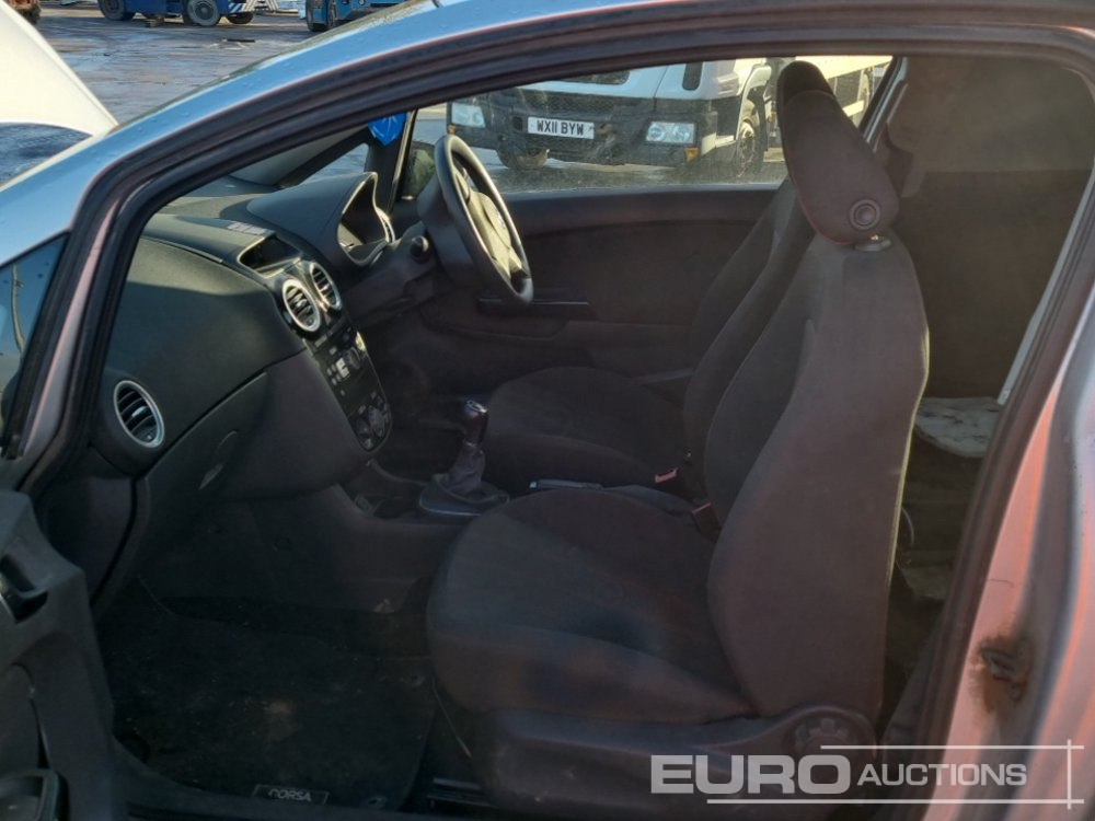 Car 2015 Vauxhall Corsa Sportive: picture 21