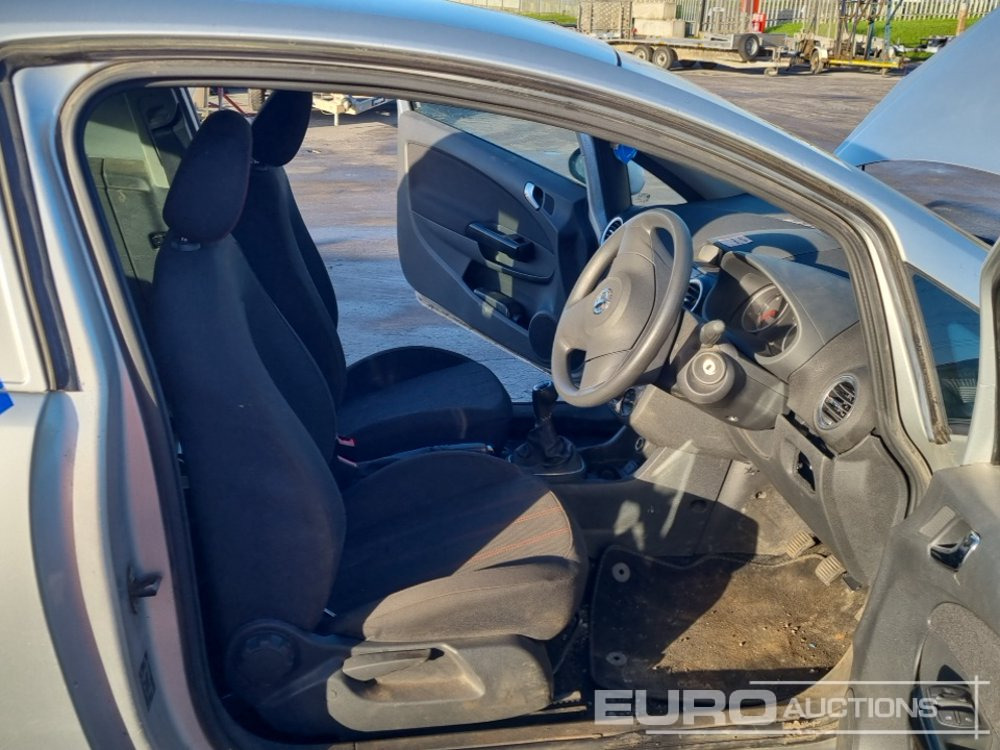 Car 2015 Vauxhall Corsa Sportive: picture 23