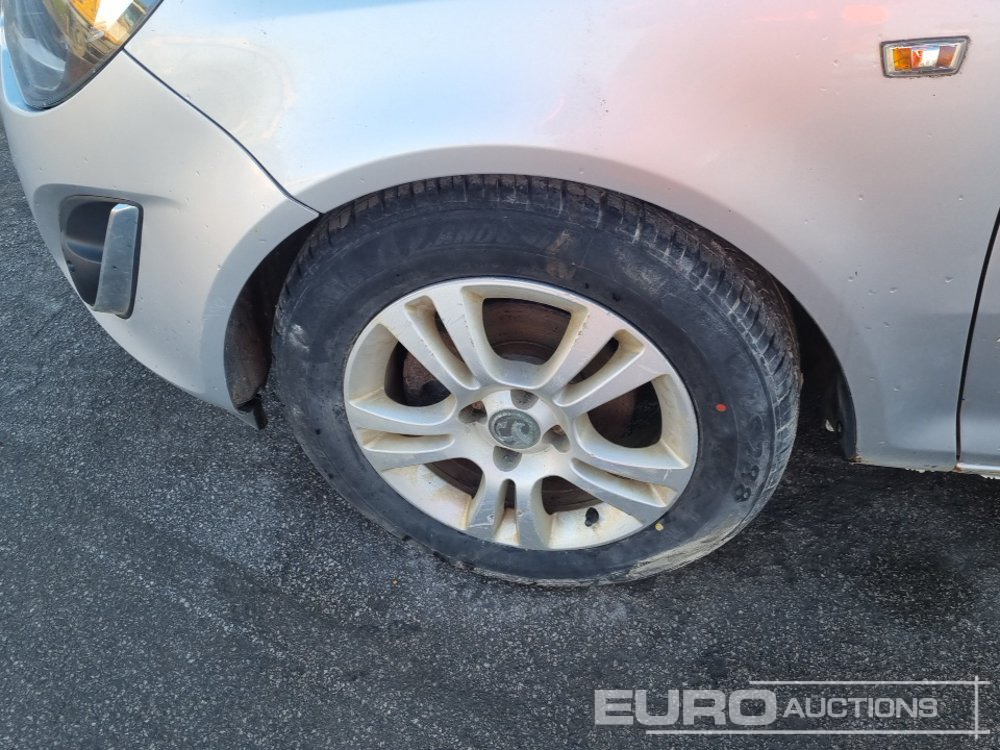 Car 2015 Vauxhall Corsa Sportive: picture 9