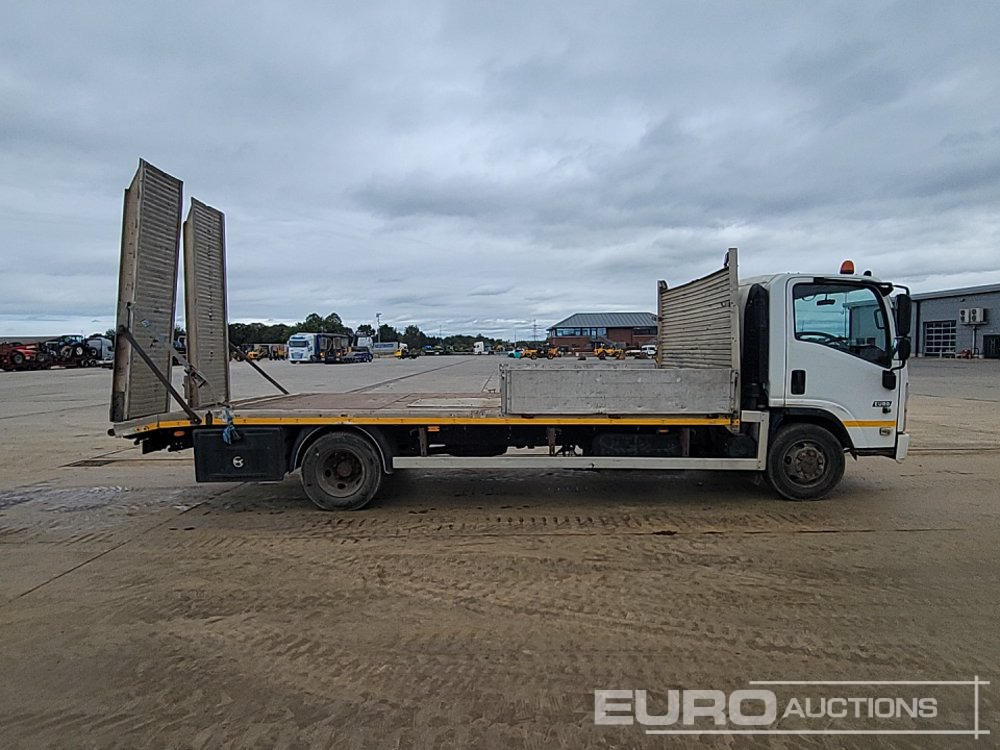 Dropside/ Flatbed truck for transportation of heavy machinery 2016 Isuzu N75.190: picture 6