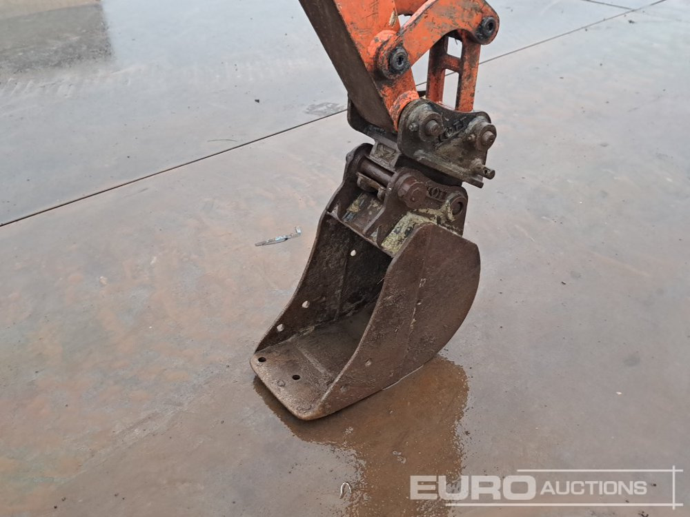 Mini excavator 2017 Hitachi ZX26U-5A CR: picture 21