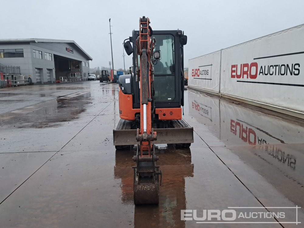 Mini excavator 2017 Hitachi ZX26U-5A CR: picture 8