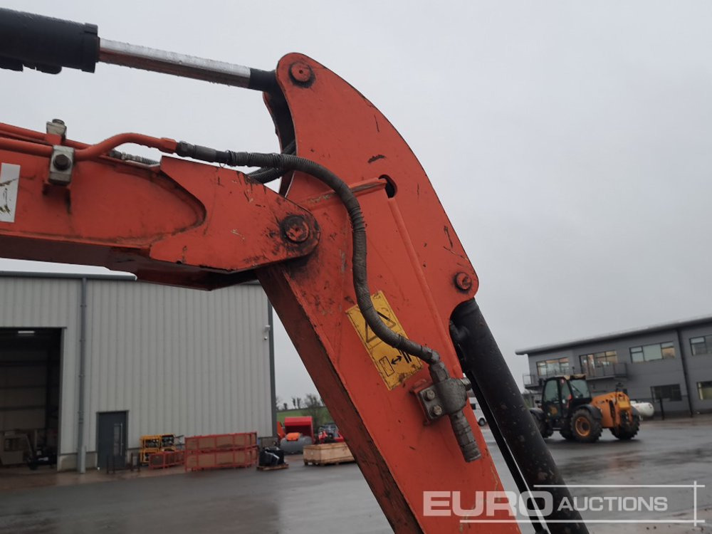 Mini excavator 2017 Hitachi ZX26U-5A CR: picture 19