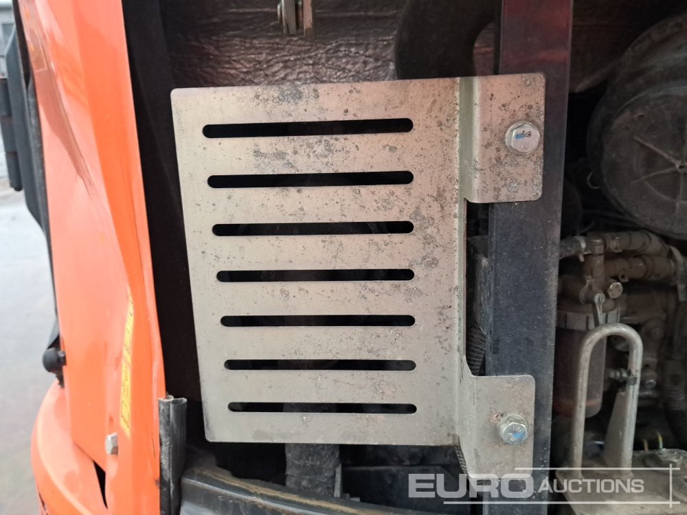 Mini excavator 2017 Hitachi ZX26U-5A CR: picture 37 Mini excavator 2017 Hitachi ZX26U-5A CR: picture 37