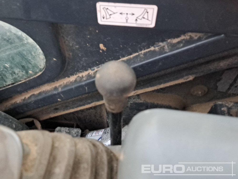 Mini excavator 2017 Hitachi ZX26U-5A CR: picture 34 Mini excavator 2017 Hitachi ZX26U-5A CR: picture 34