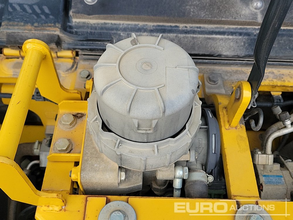 Crawler excavator 2017 Komatsu HB215LC-2: picture 33