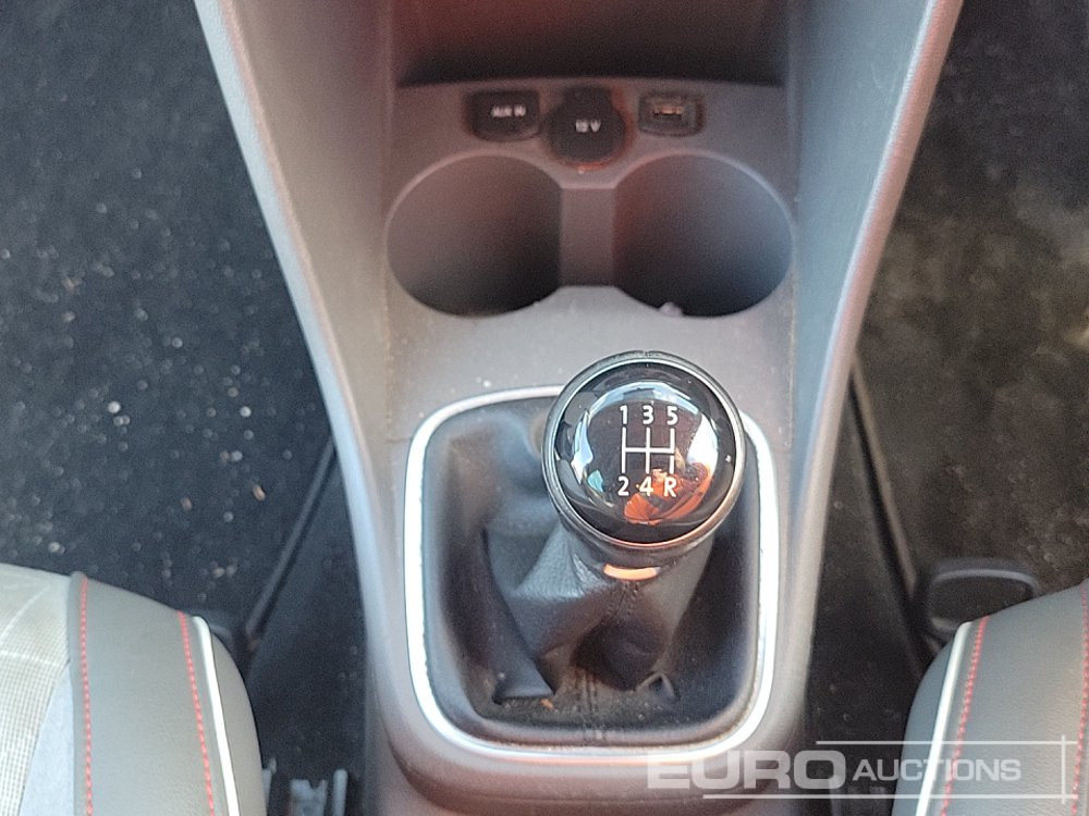 Car 2017 Volkswagen Polo: picture 30 Car 2017 Volkswagen Polo: picture 30