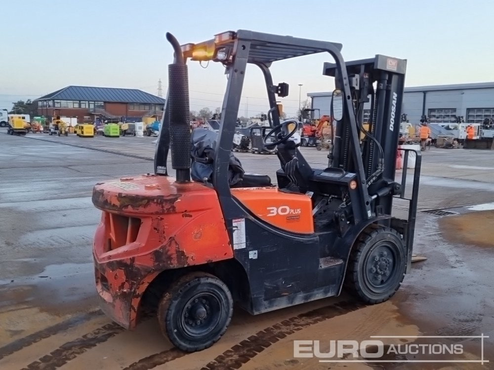 2018 Doosan D30GP - Forklift: picture 5 2018 Doosan D30GP - Forklift: picture 5