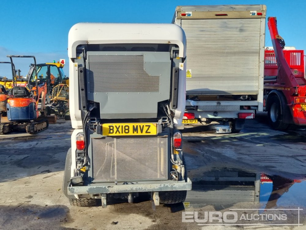 2018 Karcher Articulated Sweeper, Reverse Camera, A/C (Non Runner) - Road sweeper: picture 4 2018 Karcher Articulated Sweeper, Reverse Camera, A/C (Non Runner) - Road sweeper: picture 4