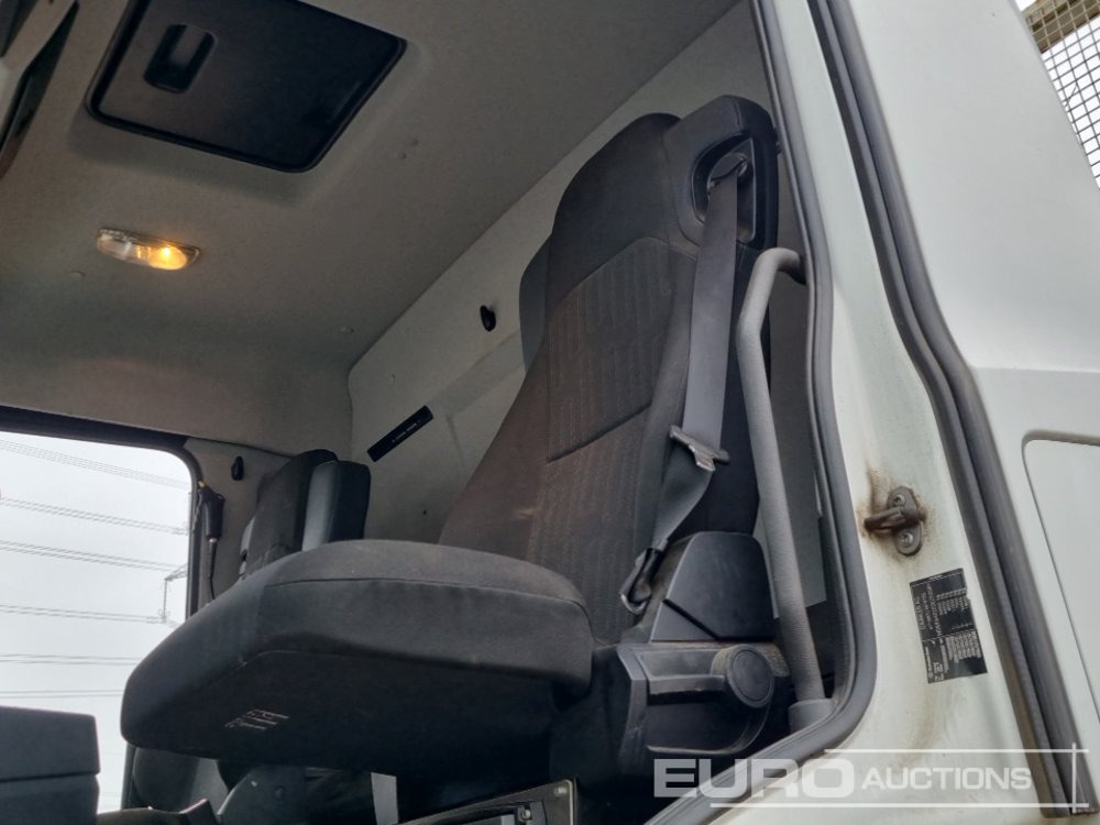 Dropside/ Flatbed truck 2018 Mercedes Arocs 2533: picture 32