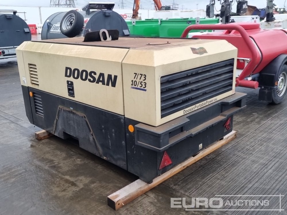 2019 Doosan 7/73-10/53 250CFM - Air compressor: picture 3 2019 Doosan 7/73-10/53 250CFM - Air compressor: picture 3