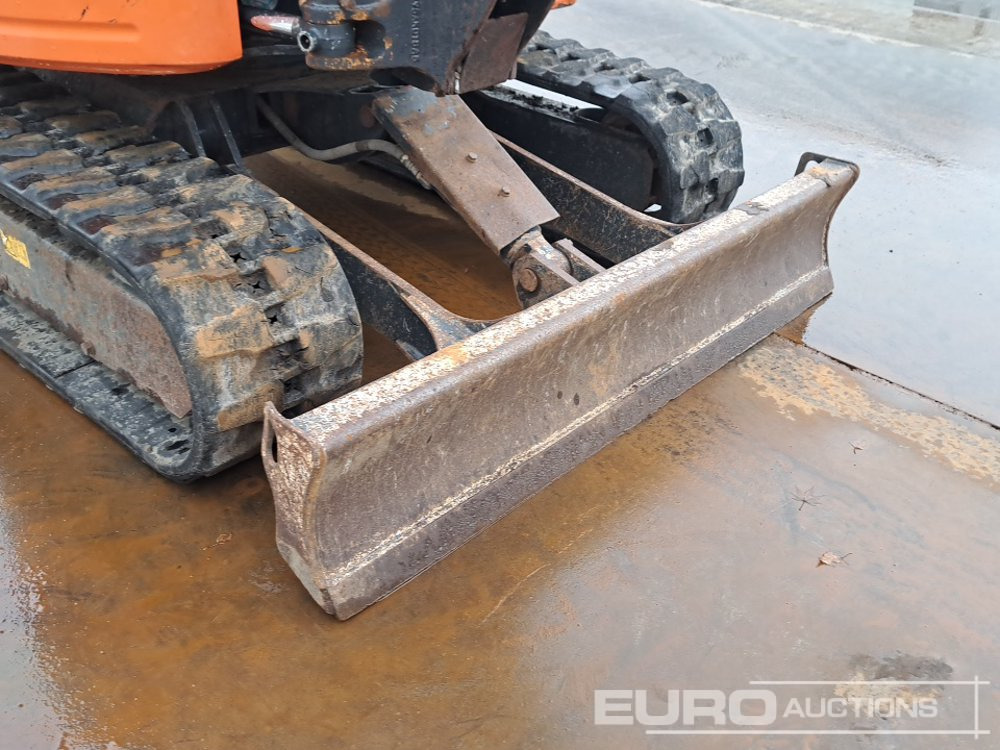 Mini excavator 2019 Hitachi ZX26U-5A CR: picture 24