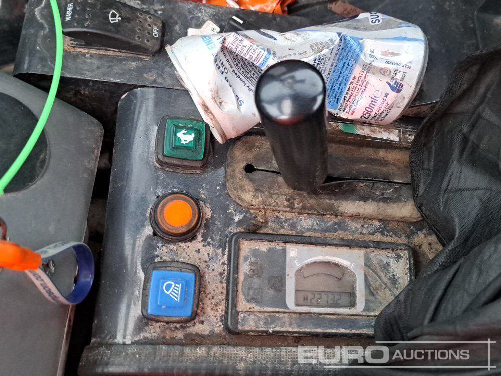 Mini excavator 2019 Hitachi ZX26U-5A CR: picture 30