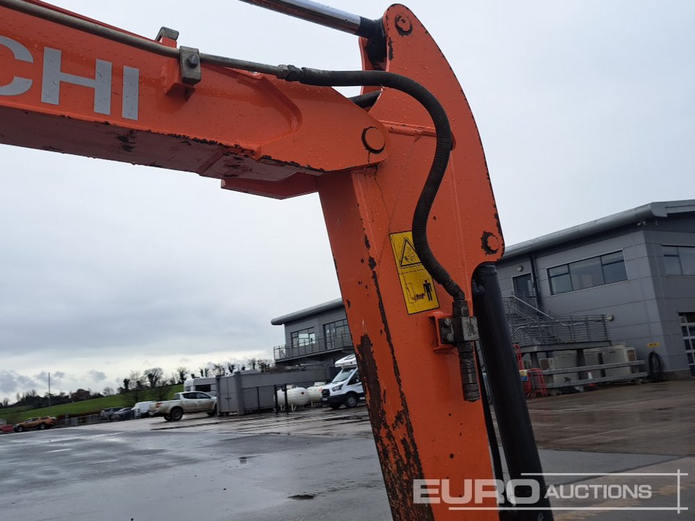 Mini excavator 2019 Hitachi ZX26U-5A CR: picture 21
