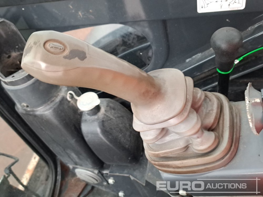 Mini excavator 2019 Hitachi ZX26U-5A CR: picture 28