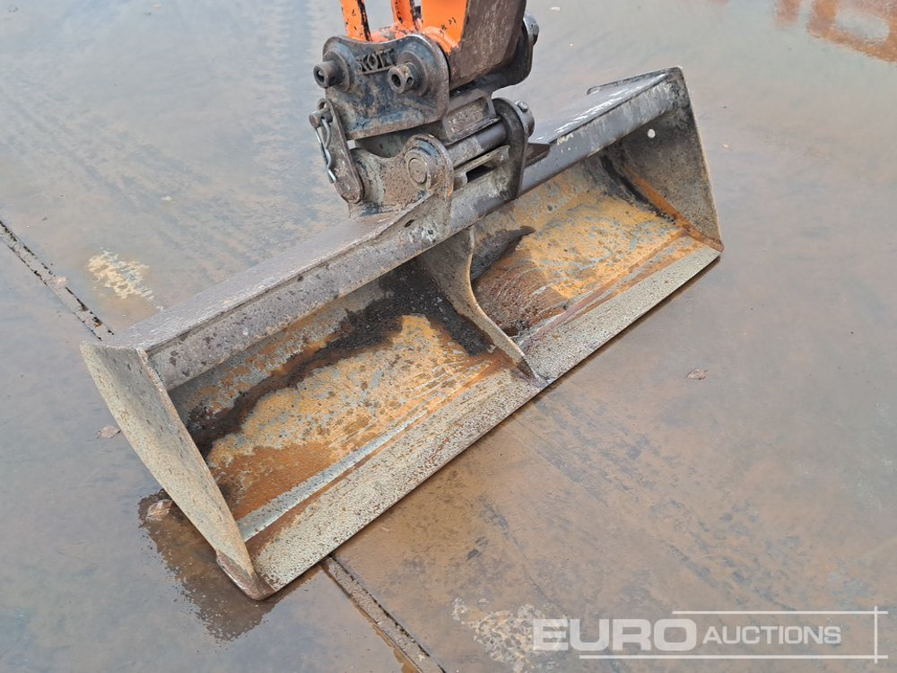 Mini excavator 2019 Hitachi ZX26U-5A CR: picture 13