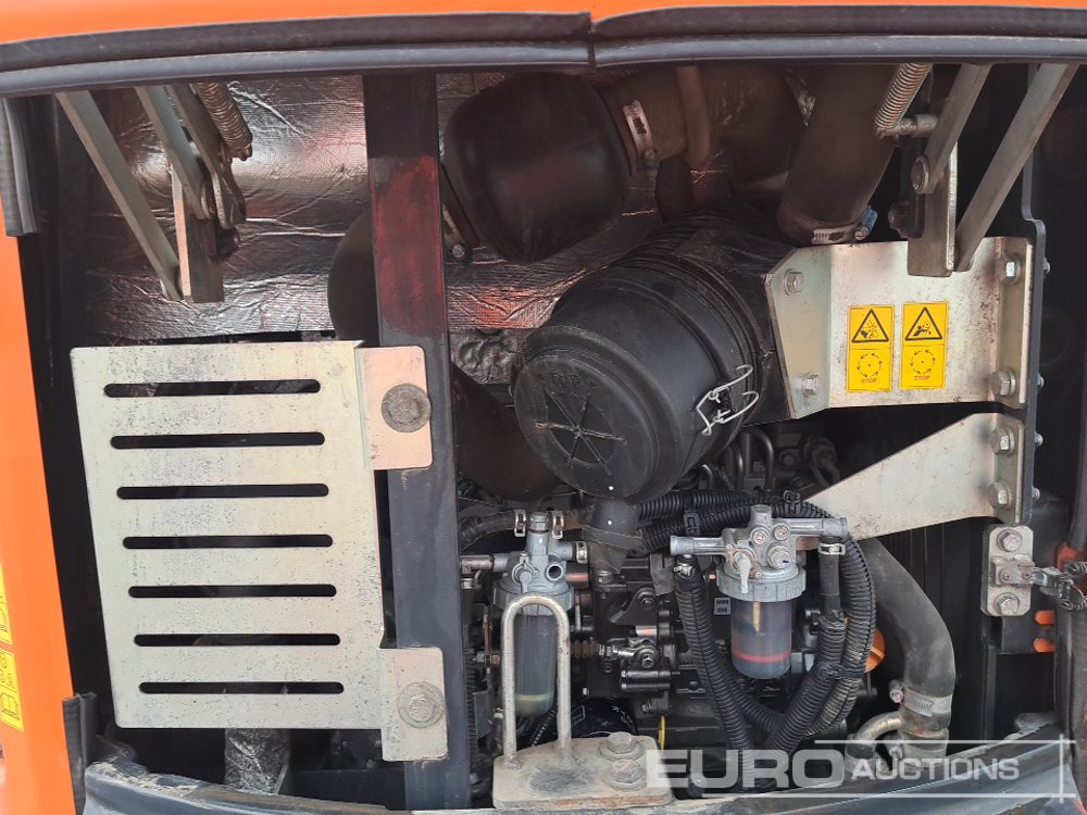 Mini excavator 2019 Hitachi ZX26U-5A CR: picture 33