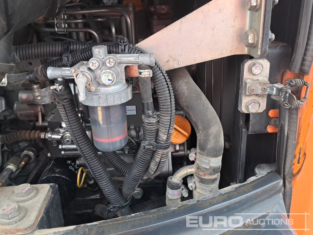 Mini excavator 2019 Hitachi ZX26U-5A CR: picture 36