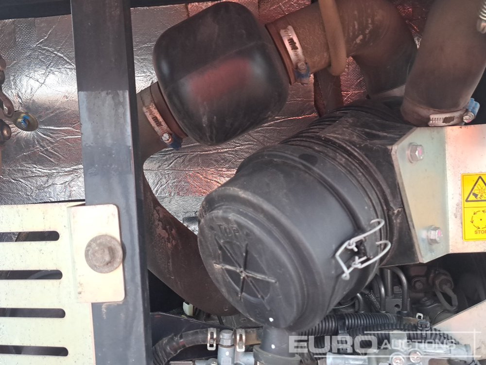 Mini excavator 2019 Hitachi ZX26U-5A CR: picture 34