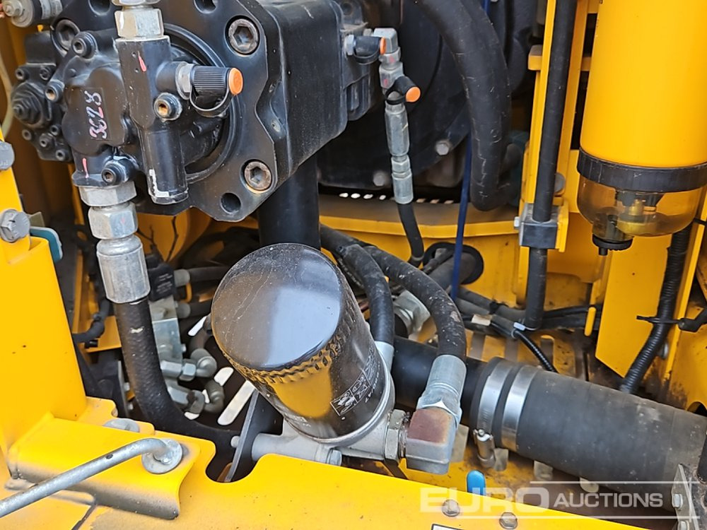 Crawler excavator 2019 JCB 131XL: picture 36