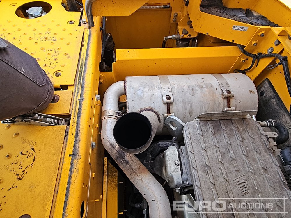 Crawler excavator 2019 JCB 131XL: picture 25
