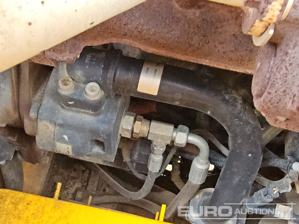 Crawler excavator 2019 JCB 131XL: picture 21