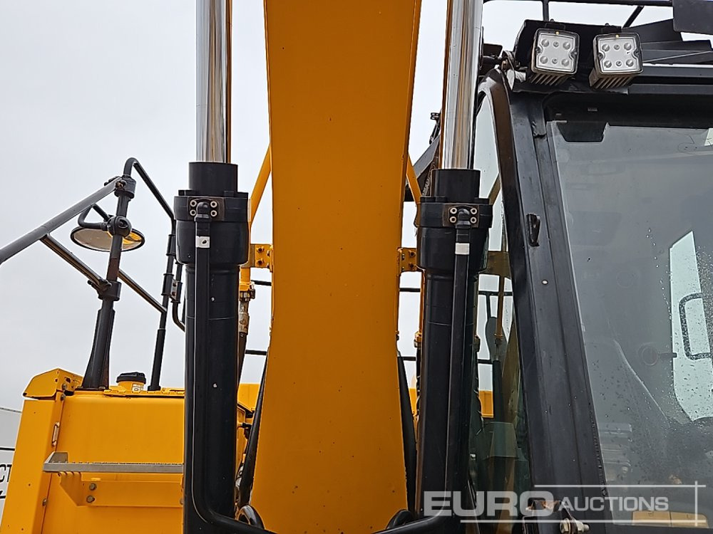 Crawler excavator 2019 JCB 131XL: picture 38