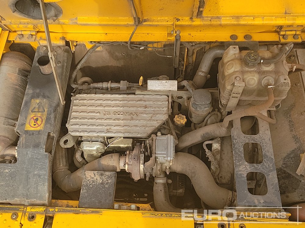 Crawler excavator 2019 JCB 220XL: picture 32
