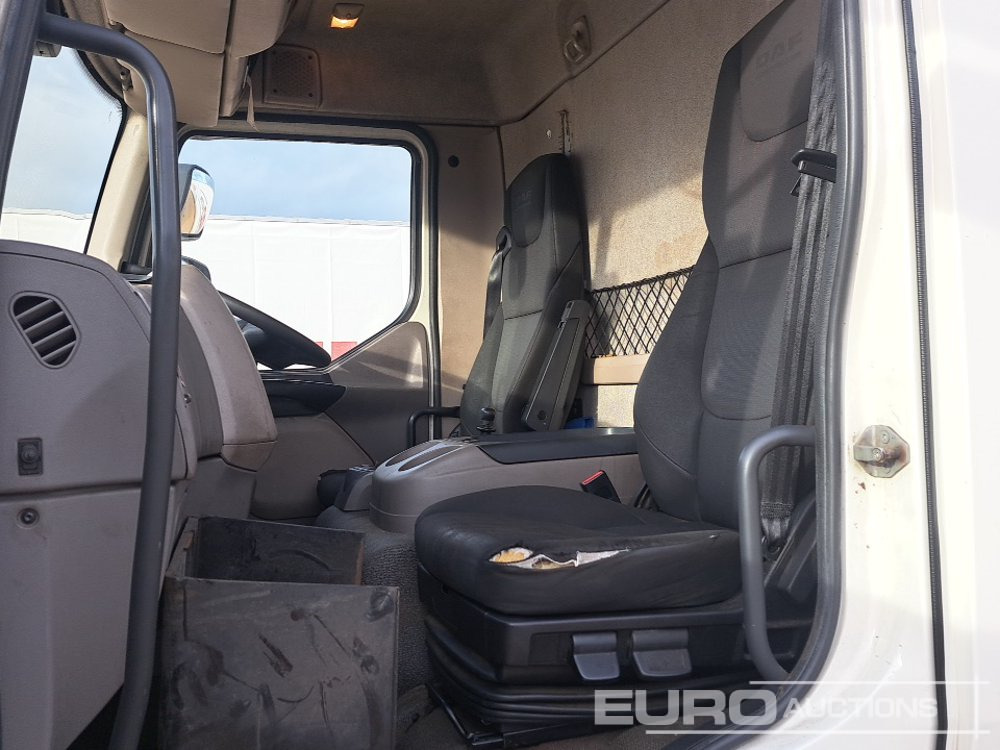 Box truck 2020 DAF LF180: picture 26