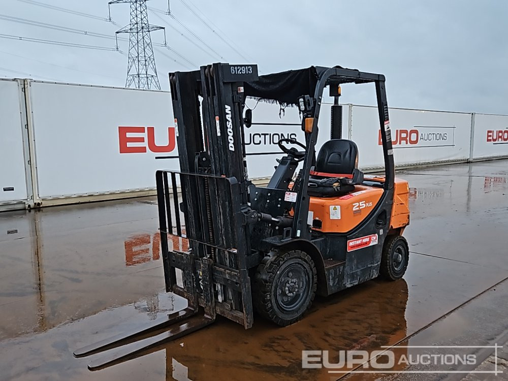2020 Doosan D25GP - Forklift: picture 1 2020 Doosan D25GP - Forklift: picture 1