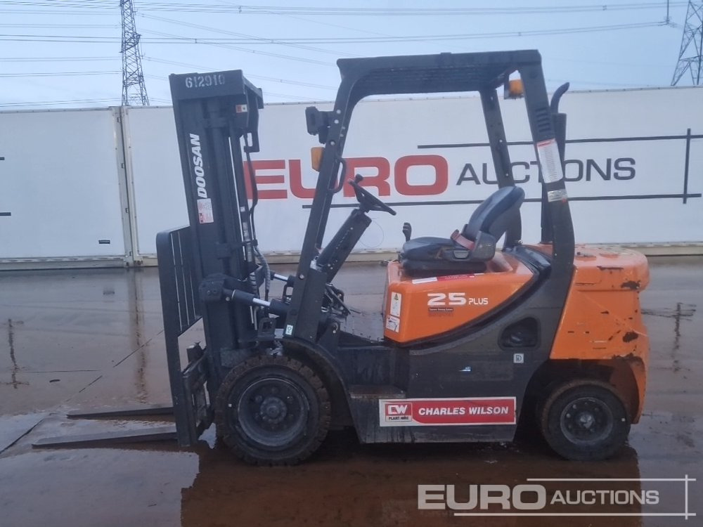 2020 Doosan D25GP - Forklift: picture 2 2020 Doosan D25GP - Forklift: picture 2