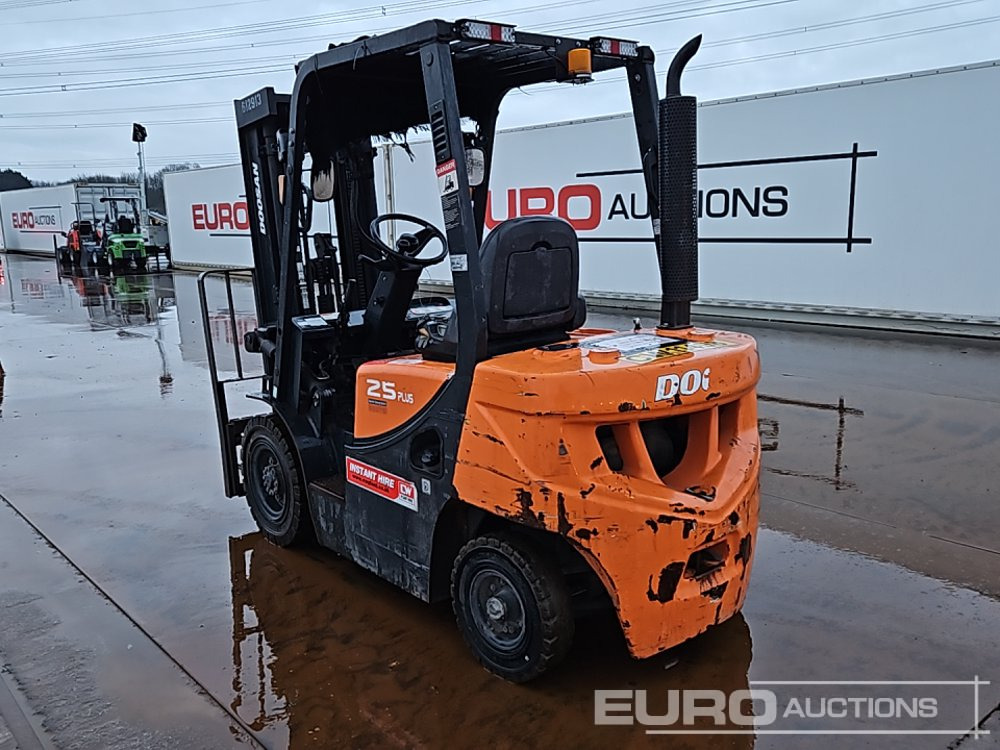 2020 Doosan D25GP - Forklift: picture 3 2020 Doosan D25GP - Forklift: picture 3