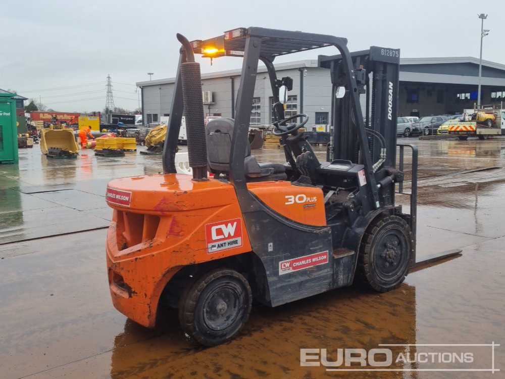 2020 Doosan D30GP - Forklift: picture 5 2020 Doosan D30GP - Forklift: picture 5