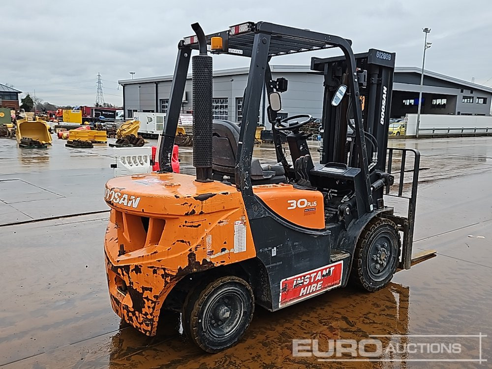 2020 Doosan D30GP - Forklift: picture 5 2020 Doosan D30GP - Forklift: picture 5