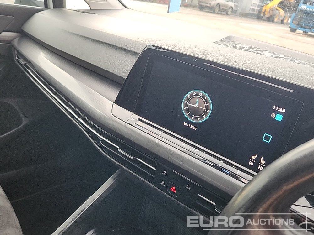 Car 2020 Volkswagen Golf: picture 26