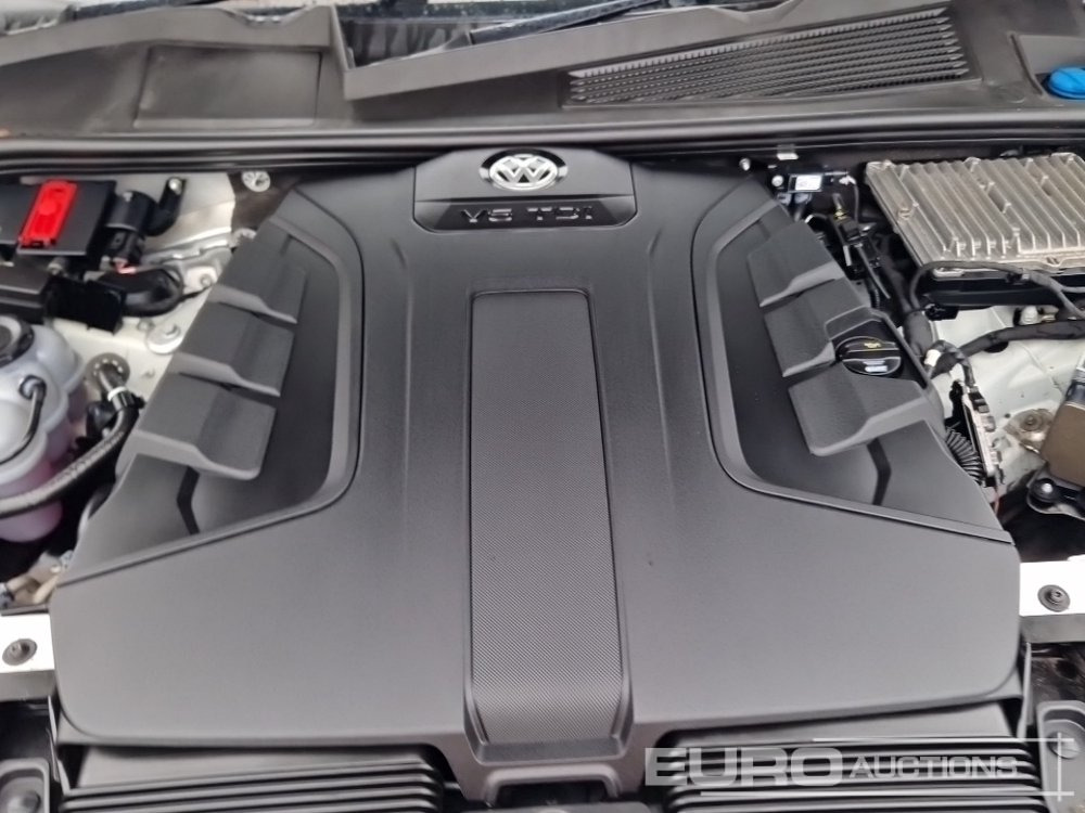 SUV 2020 Volkswagen Touareg: picture 43