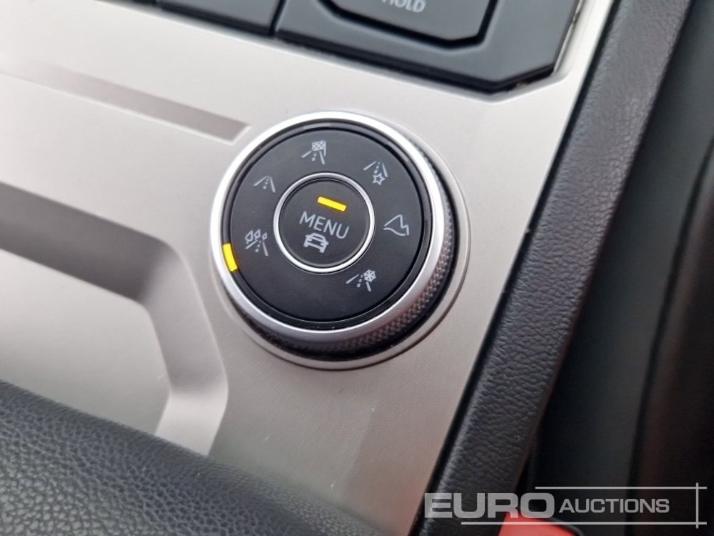 SUV 2020 Volkswagen Touareg: picture 37