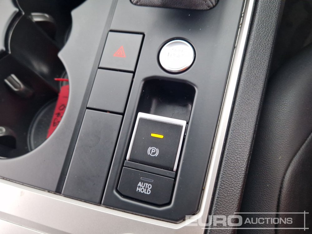 SUV 2020 Volkswagen Touareg: picture 36