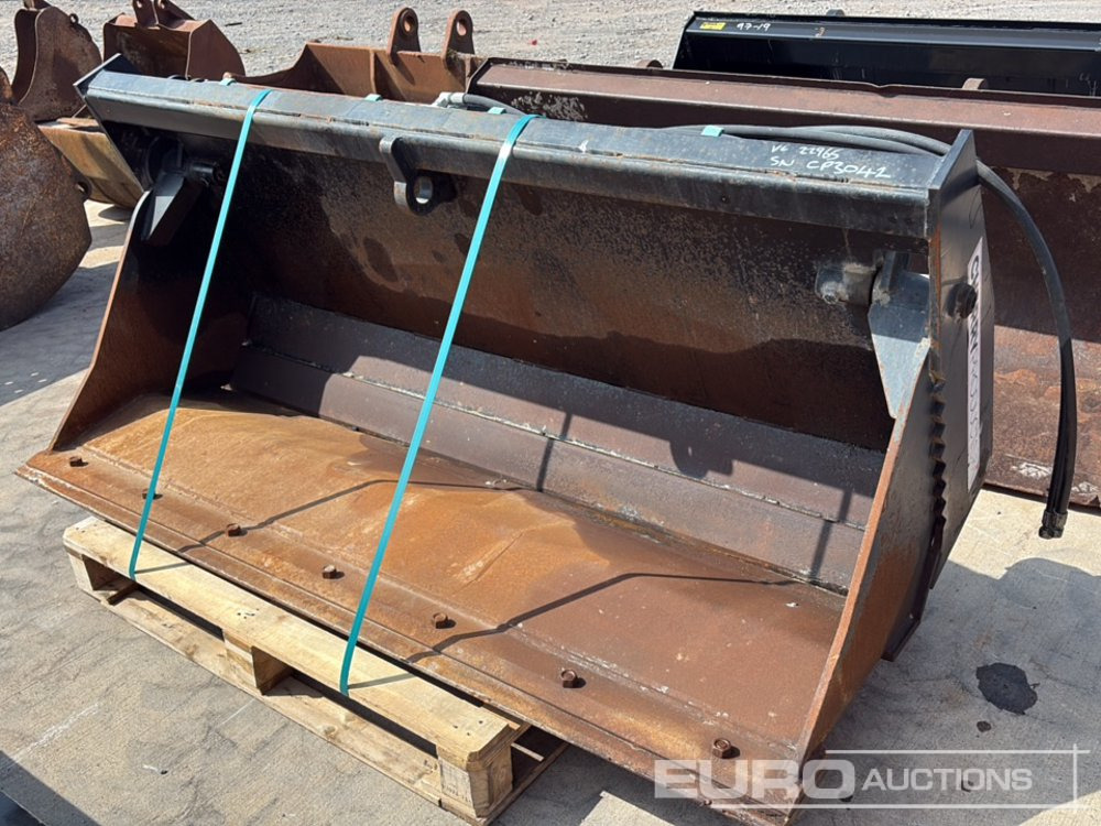 2021 Cherry 80" Hydraulic 4 in 1 Loading Bucket to suit JCB Telehandler - Bucket: picture 2 2021 Cherry 80" Hydraulic 4 in 1 Loading Bucket to suit JCB Telehandler - Bucket: picture 2