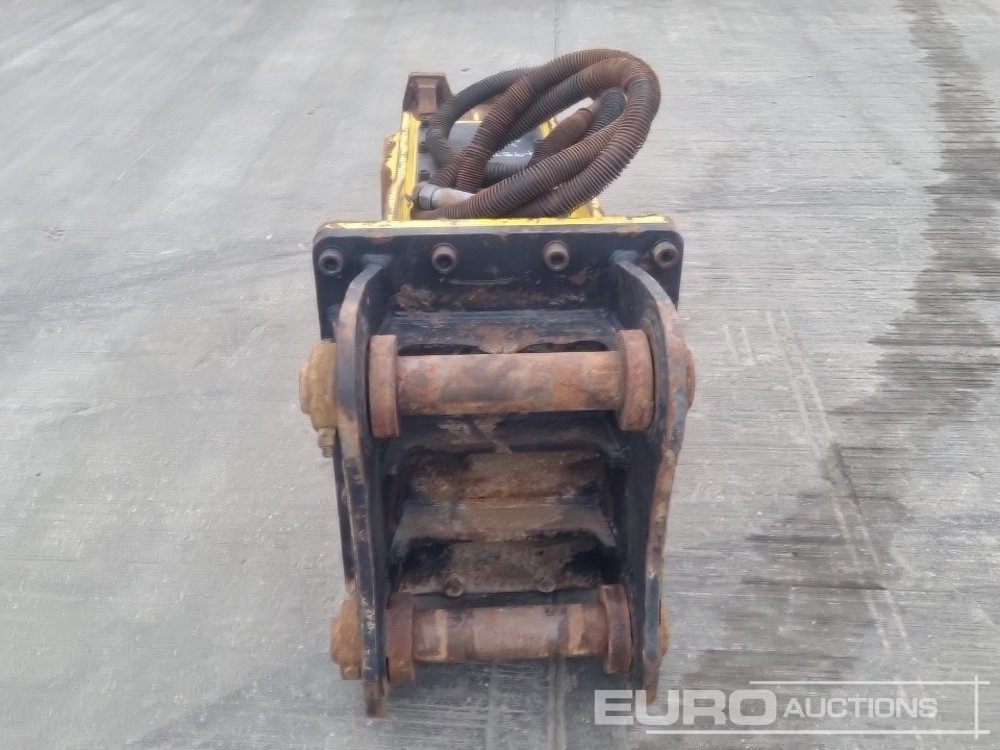 2021 DOZCO 2000A Hydraulic Breaker 80mm Pin to suit 20 Ton Excavator - Hydraulic hammer: picture 4 2021 DOZCO 2000A Hydraulic Breaker 80mm Pin to suit 20 Ton Excavator - Hydraulic hammer: picture 4