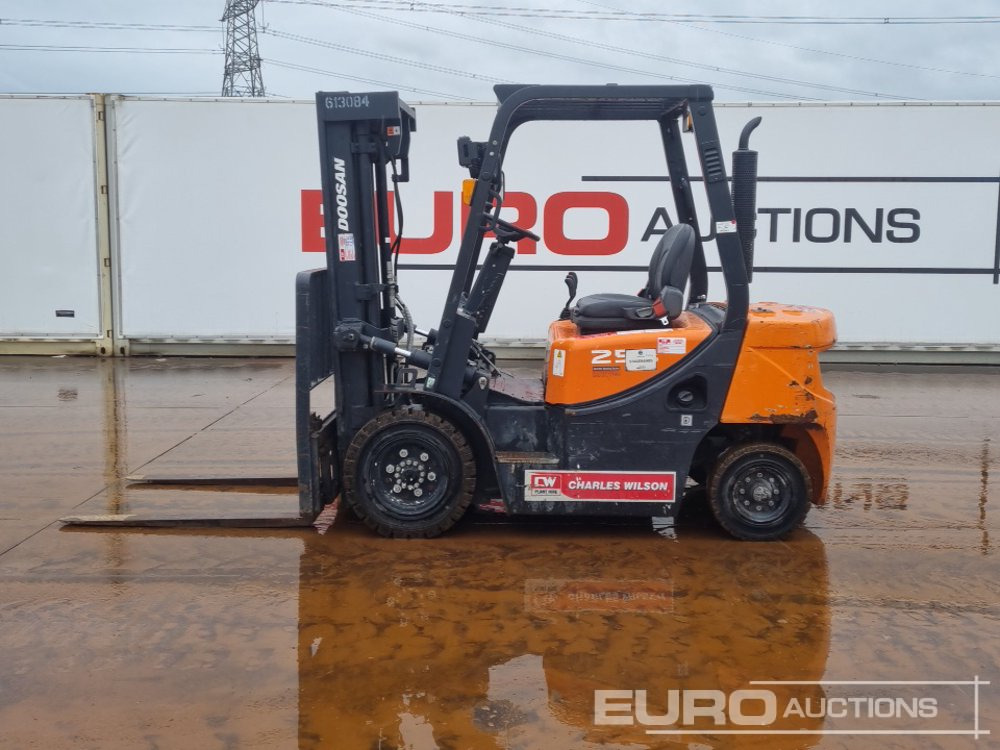 2021 Doosan D25GP - Forklift: picture 2 2021 Doosan D25GP - Forklift: picture 2