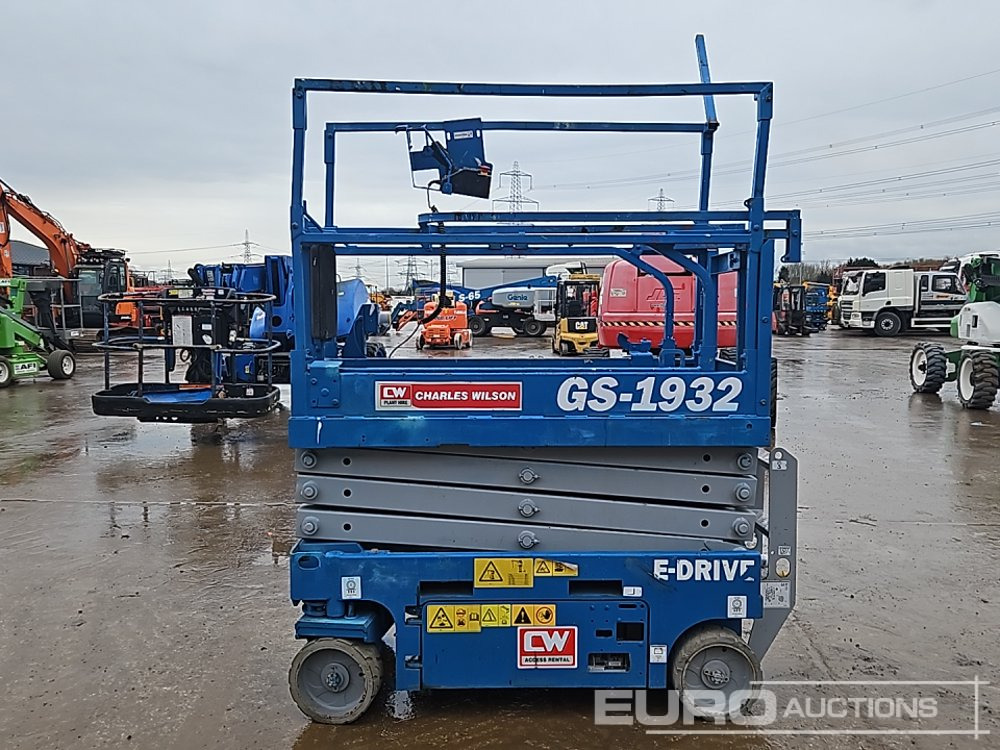 2021 Genie GS1932 - Scissor lift: picture 2 2021 Genie GS1932 - Scissor lift: picture 2