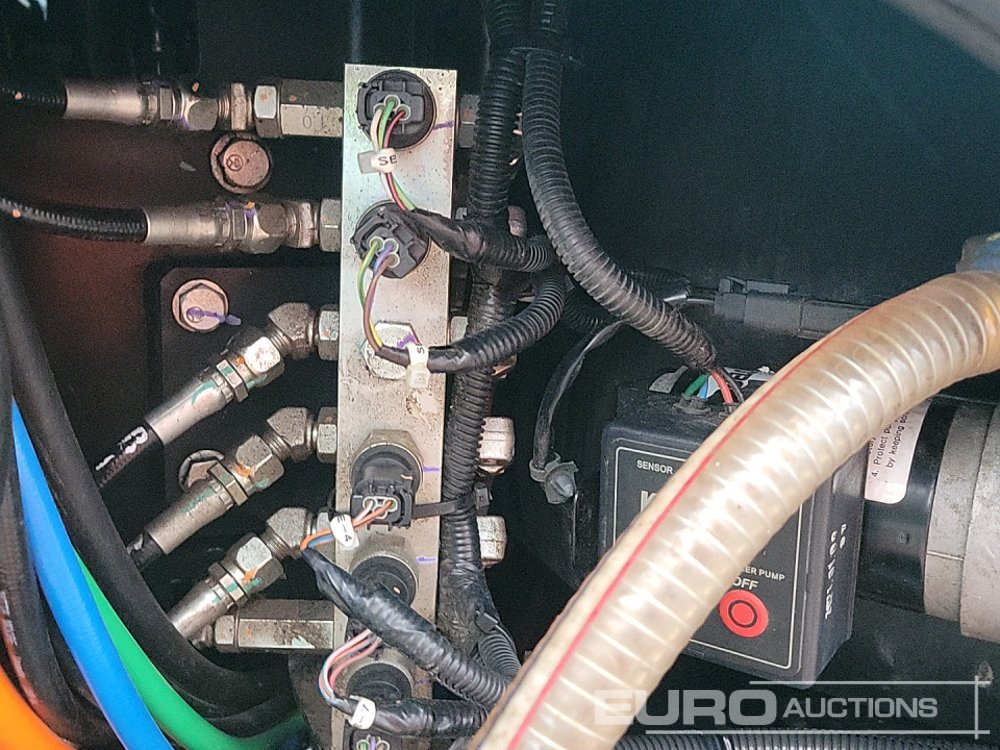 Mini excavator 2021 Kobelco SK75SR-7: picture 30