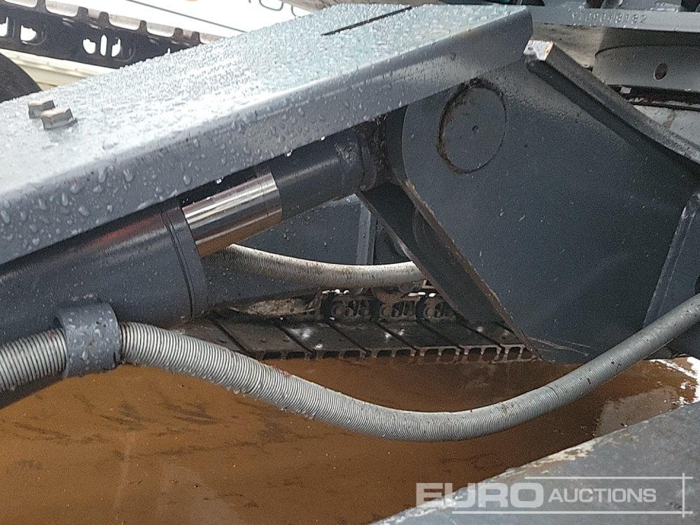 Mini excavator 2021 Kobelco SK75SR-7: picture 27