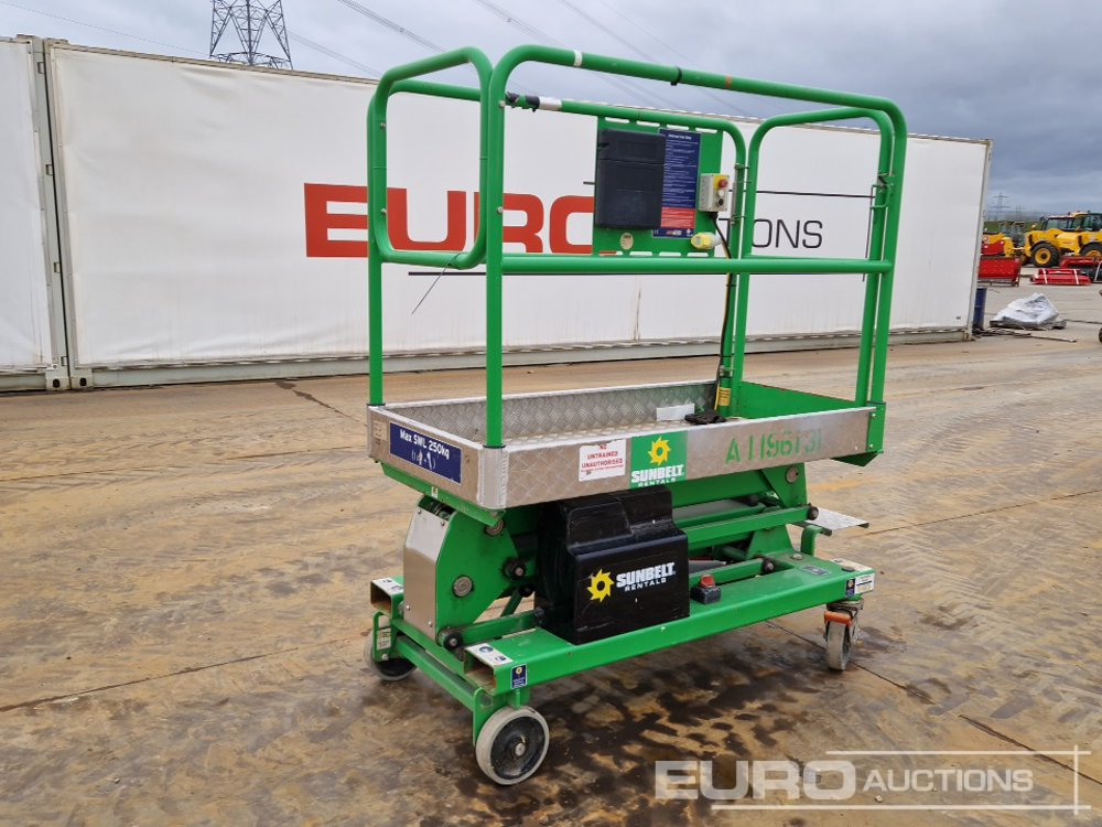 2021 Power Towers Power Tower - Scissor lift: picture 1 2021 Power Towers Power Tower - Scissor lift: picture 1