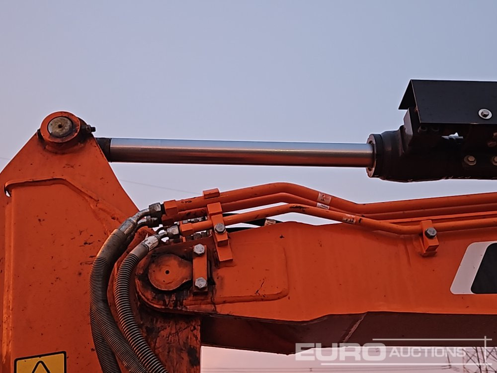 Mini excavator 2022 Develon DX55R-7: picture 29